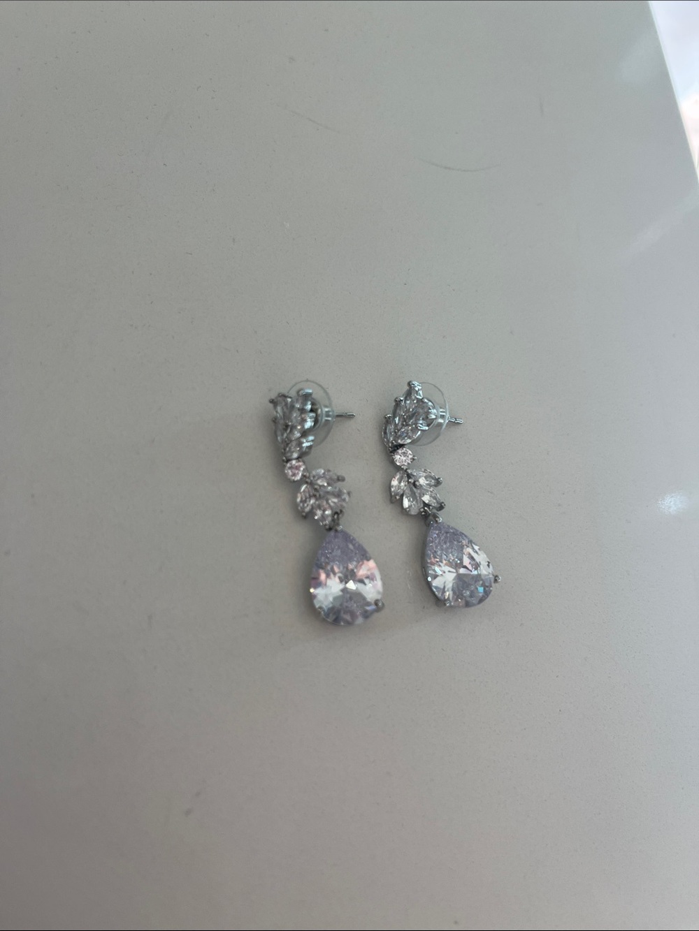 Wedding dangling earrings